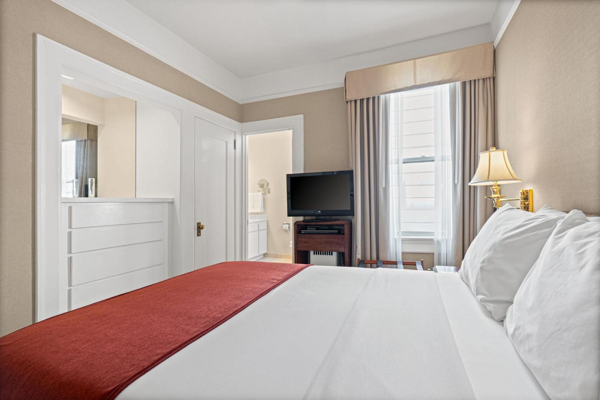 Powell Place Apartahotel