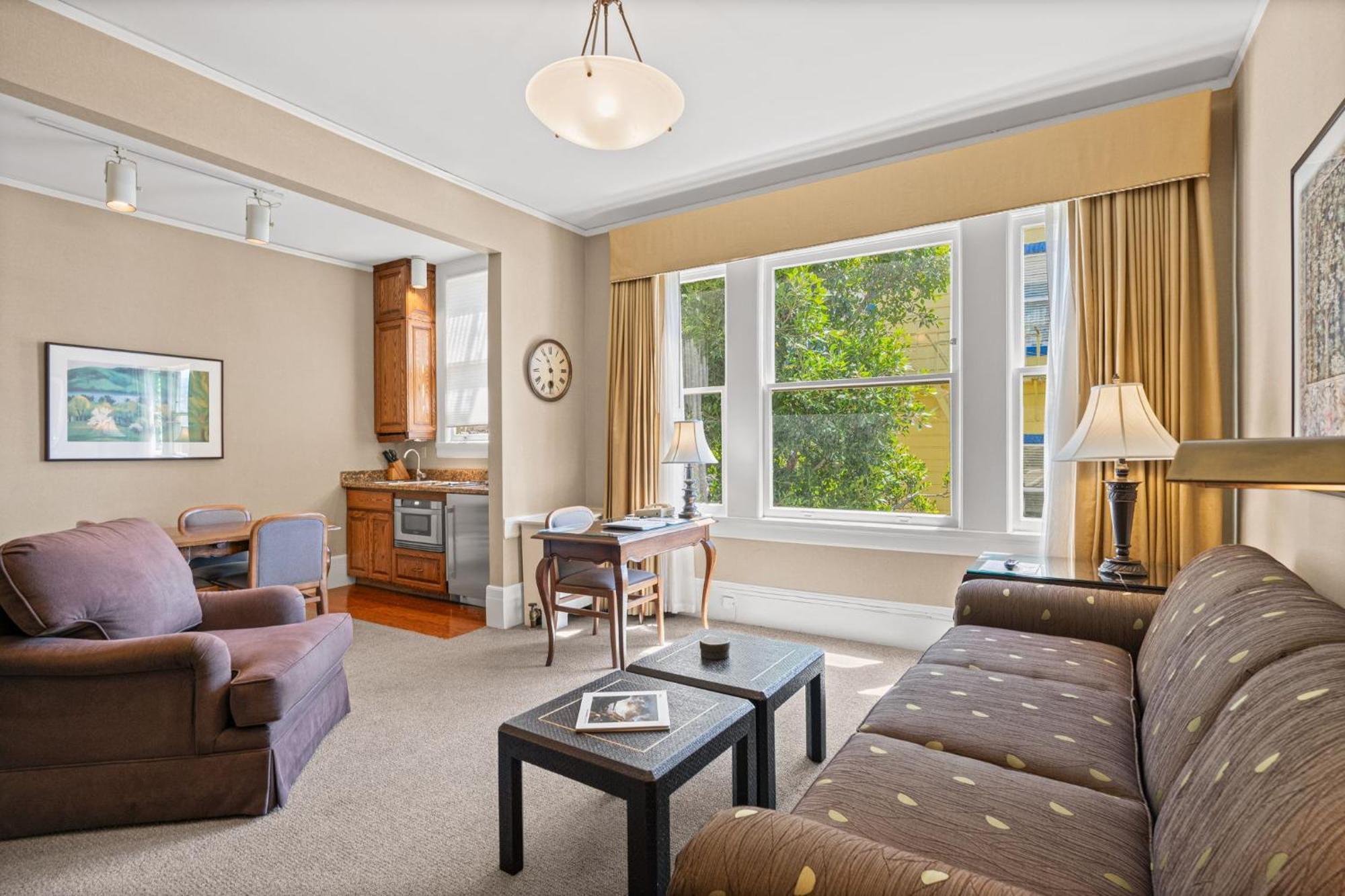 Apartahotel Powell Place 2*